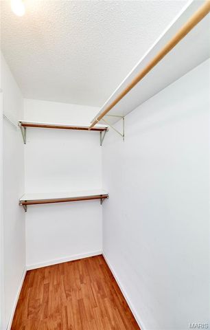 11900 Grant Place, Des Peres, MO 63131