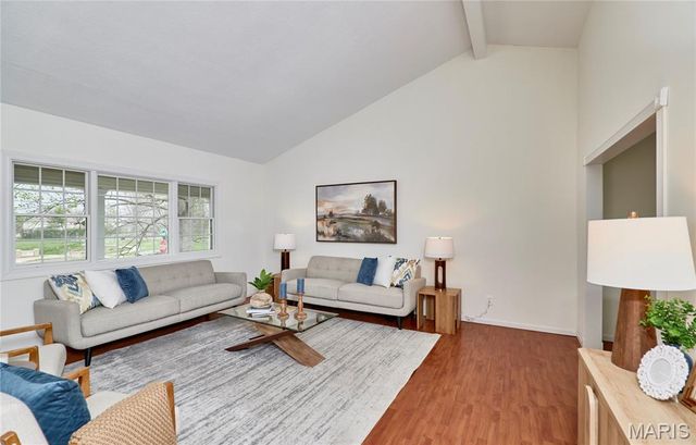 11900 Grant Place, Des Peres, MO 63131