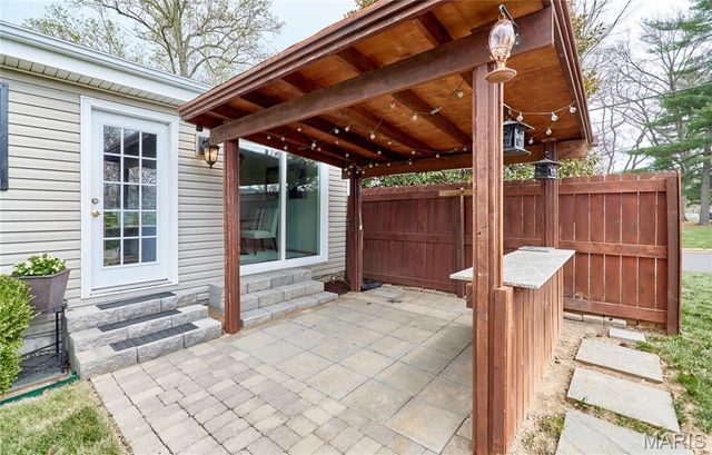 11900 Grant Place, Des Peres, MO 63131