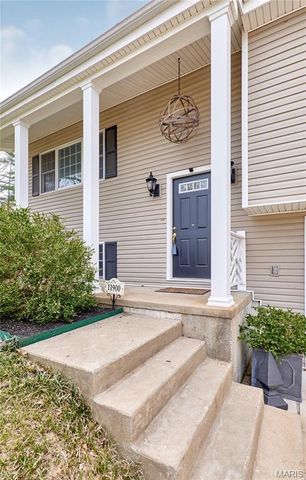 11900 Grant Place, Des Peres, MO 63131