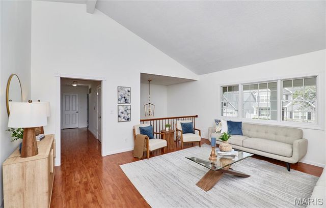 11900 Grant Place, Des Peres, MO 63131