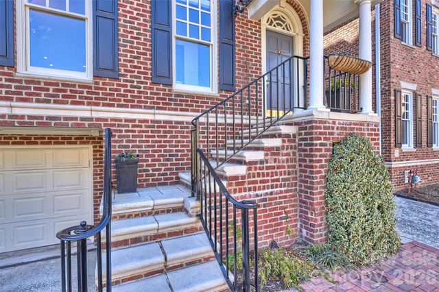 1244 Dilworth Crescent Row, Charlotte, NC 28203