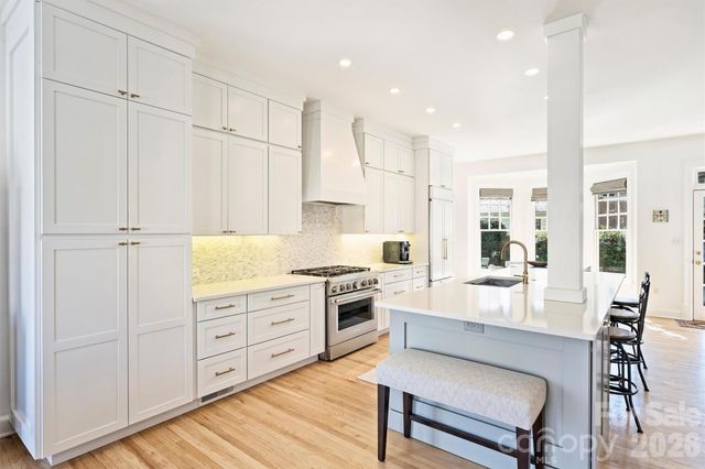 1244 Dilworth Crescent Row, Charlotte, NC 28203