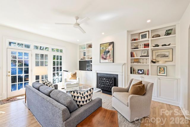 1244 Dilworth Crescent Row, Charlotte, NC 28203