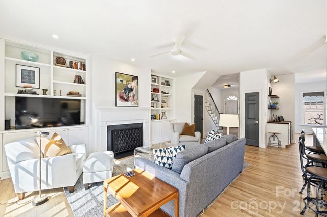 1244 Dilworth Crescent Row, Charlotte, NC 28203