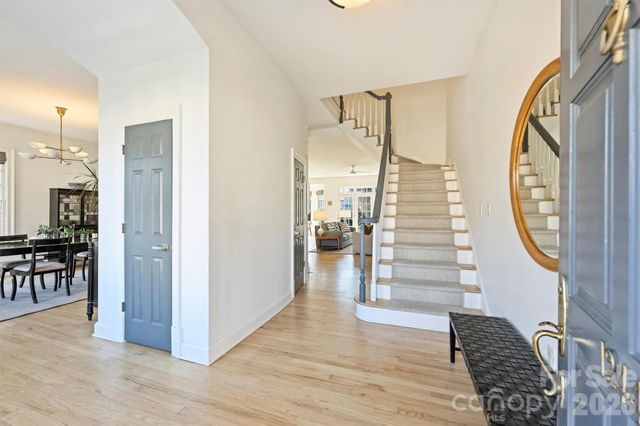 1244 Dilworth Crescent Row, Charlotte, NC 28203