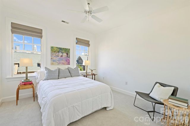 1244 Dilworth Crescent Row, Charlotte, NC 28203