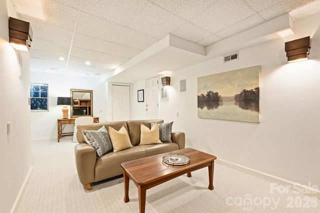 1244 Dilworth Crescent Row, Charlotte, NC 28203