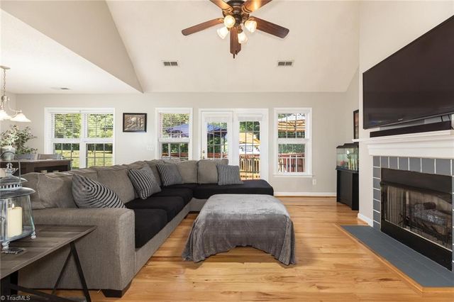 271 Pepperstone Drive, Mocksville, NC 27028