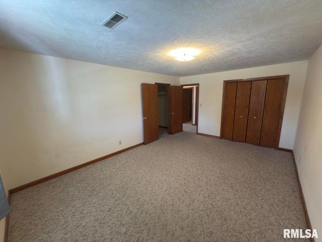 540 N Main St Apt D, Morton, IL 61550