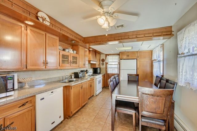 99 Elmhurst Ave, Woodbridge Twp., NJ 08830