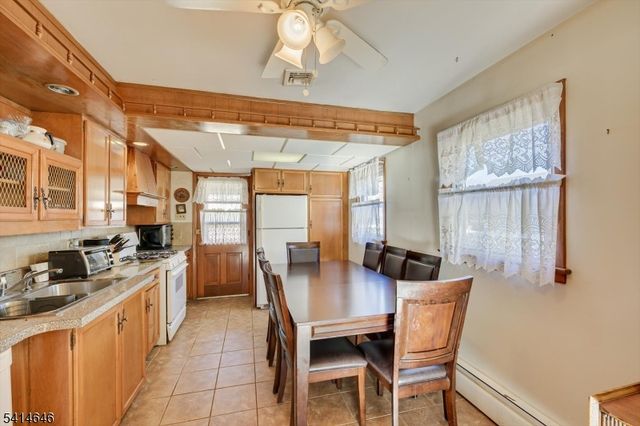 99 Elmhurst Ave, Woodbridge Twp., NJ 08830