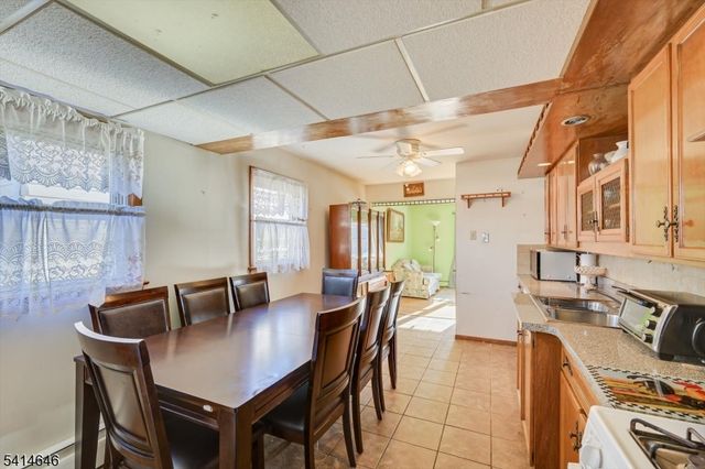 99 Elmhurst Ave, Woodbridge Twp., NJ 08830