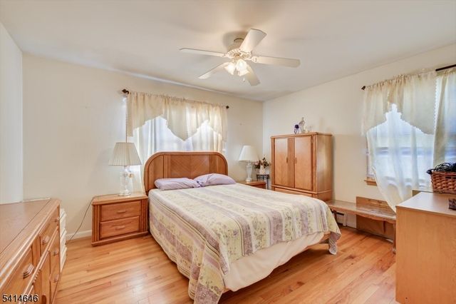 99 Elmhurst Ave, Woodbridge Twp., NJ 08830