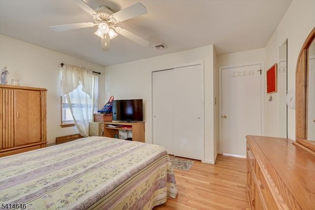 99 Elmhurst Ave, Woodbridge Twp., NJ 08830