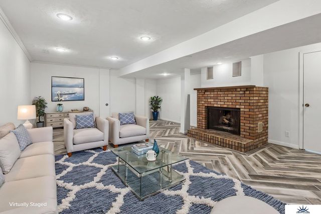 113 Meadow Lane, Gretna, NE 68028