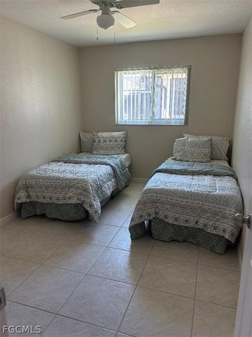 2813 SW 31st LN, Cape Coral, FL 33914