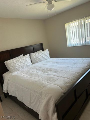 2813 SW 31st LN, Cape Coral, FL 33914