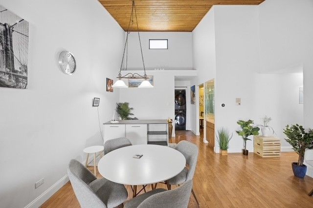 14517 Sussex Court ph1, Oak Forest, IL 60452