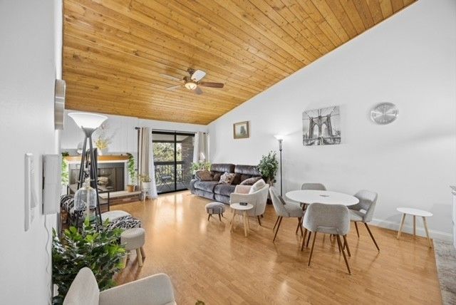 14517 Sussex Court ph1, Oak Forest, IL 60452