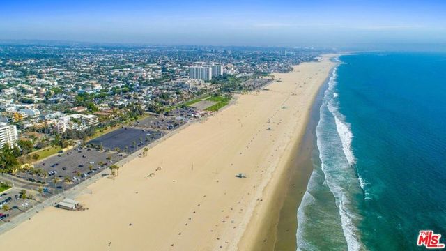 2203 Ocean Avenue 102, Santa Monica, CA 90405