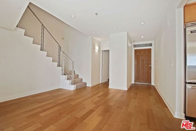 2203 Ocean Avenue 102, Santa Monica, CA 90405