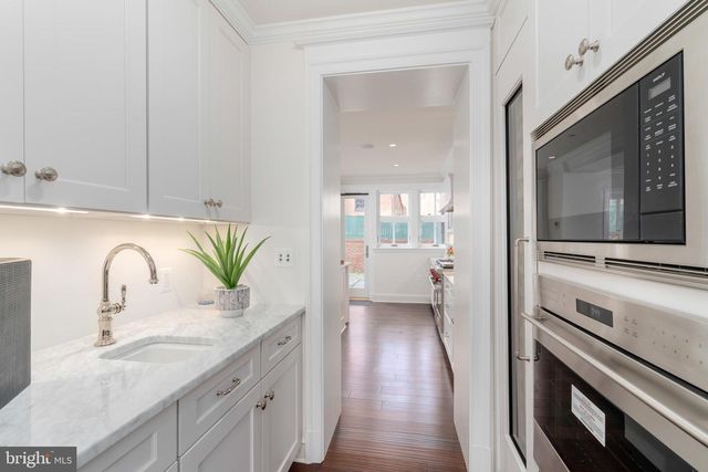 2715 N ST NW, Washington, DC 20007