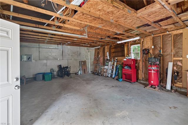 1605 Nansemond PW, Suffolk, VA 23434
