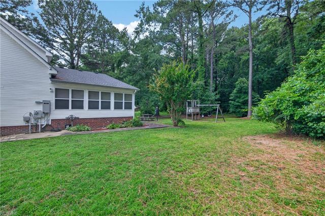 1605 Nansemond PW, Suffolk, VA 23434