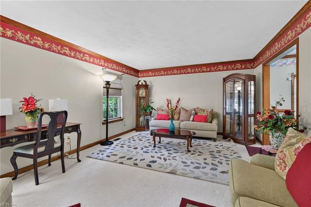 1605 Nansemond PW, Suffolk, VA 23434