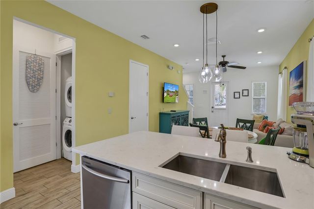 8005 FLIP FLOP WAY, Kissimmee, FL 34747