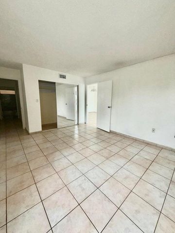 7601 Byron Avenue 3c, Miami Beach, FL 33141