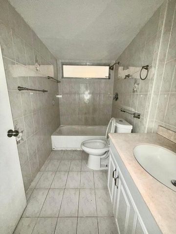 7601 Byron Avenue 3c, Miami Beach, FL 33141
