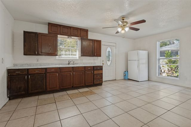 336 Belle Street, Bedford, TX 76022