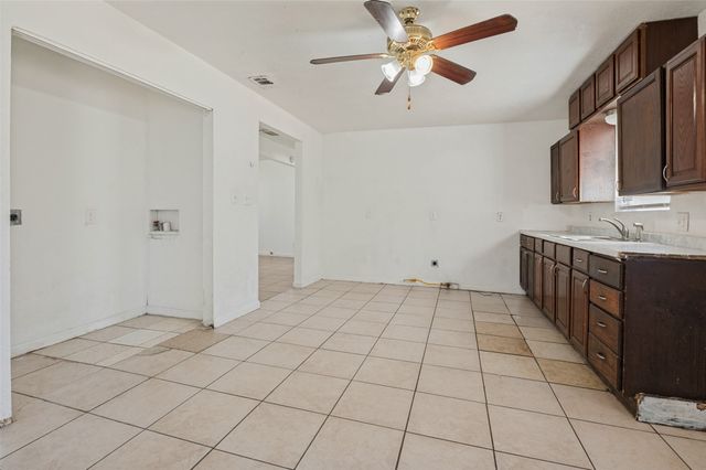 336 Belle Street, Bedford, TX 76022