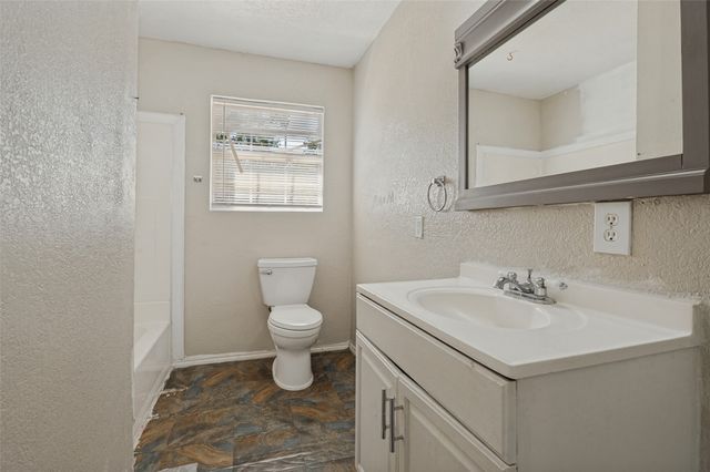 336 Belle Street, Bedford, TX 76022
