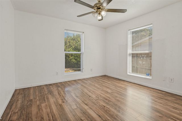 336 Belle Street, Bedford, TX 76022