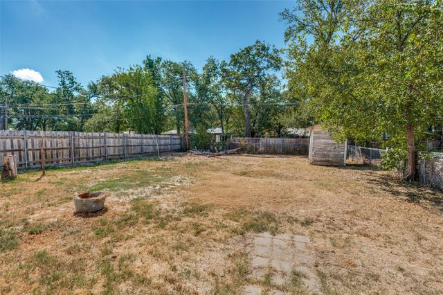 336 Belle Street, Bedford, TX 76022