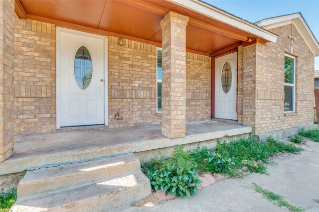 336 Belle Street, Bedford, TX 76022