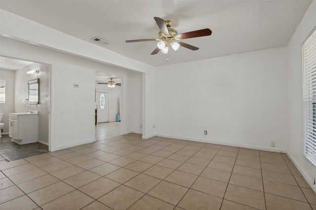 336 Belle Street, Bedford, TX 76022