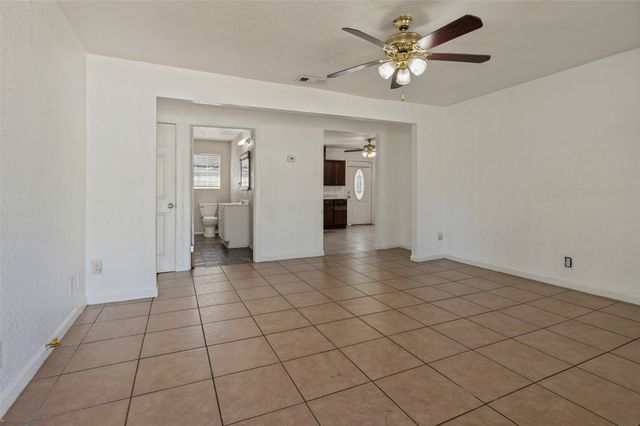 336 Belle Street, Bedford, TX 76022