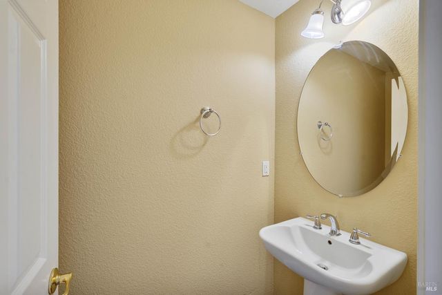 531 Star Lilly Dr, Vacaville, CA 95687