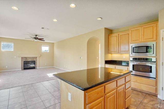 531 Star Lilly Dr, Vacaville, CA 95687