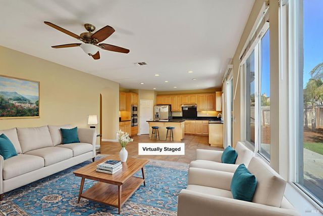 531 Star Lilly Dr, Vacaville, CA 95687