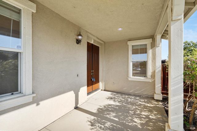 531 Star Lilly Dr, Vacaville, CA 95687