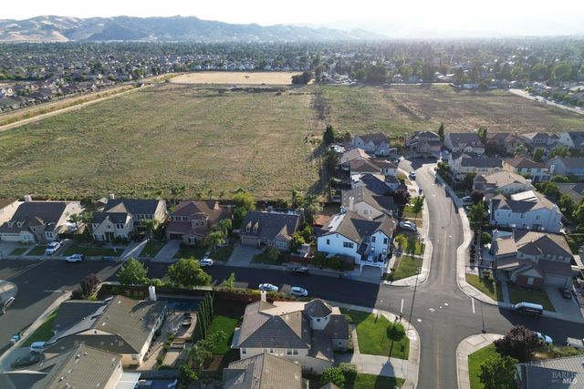 531 Star Lilly Dr, Vacaville, CA 95687