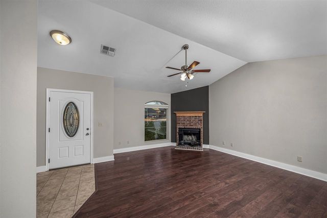 4408 SW Mesquite Dr, Lawton, OK 73505