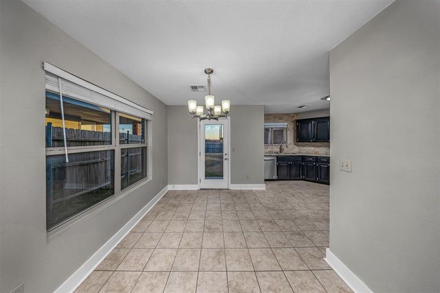 4408 SW Mesquite Dr, Lawton, OK 73505