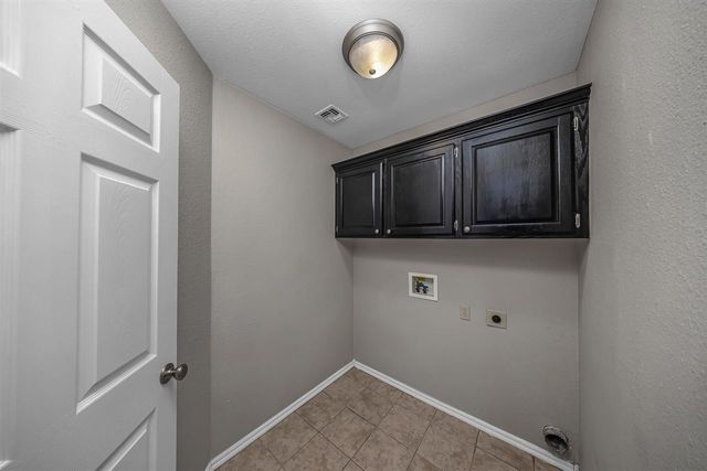 4408 SW Mesquite Dr, Lawton, OK 73505