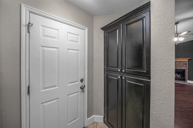 4408 SW Mesquite Dr, Lawton, OK 73505